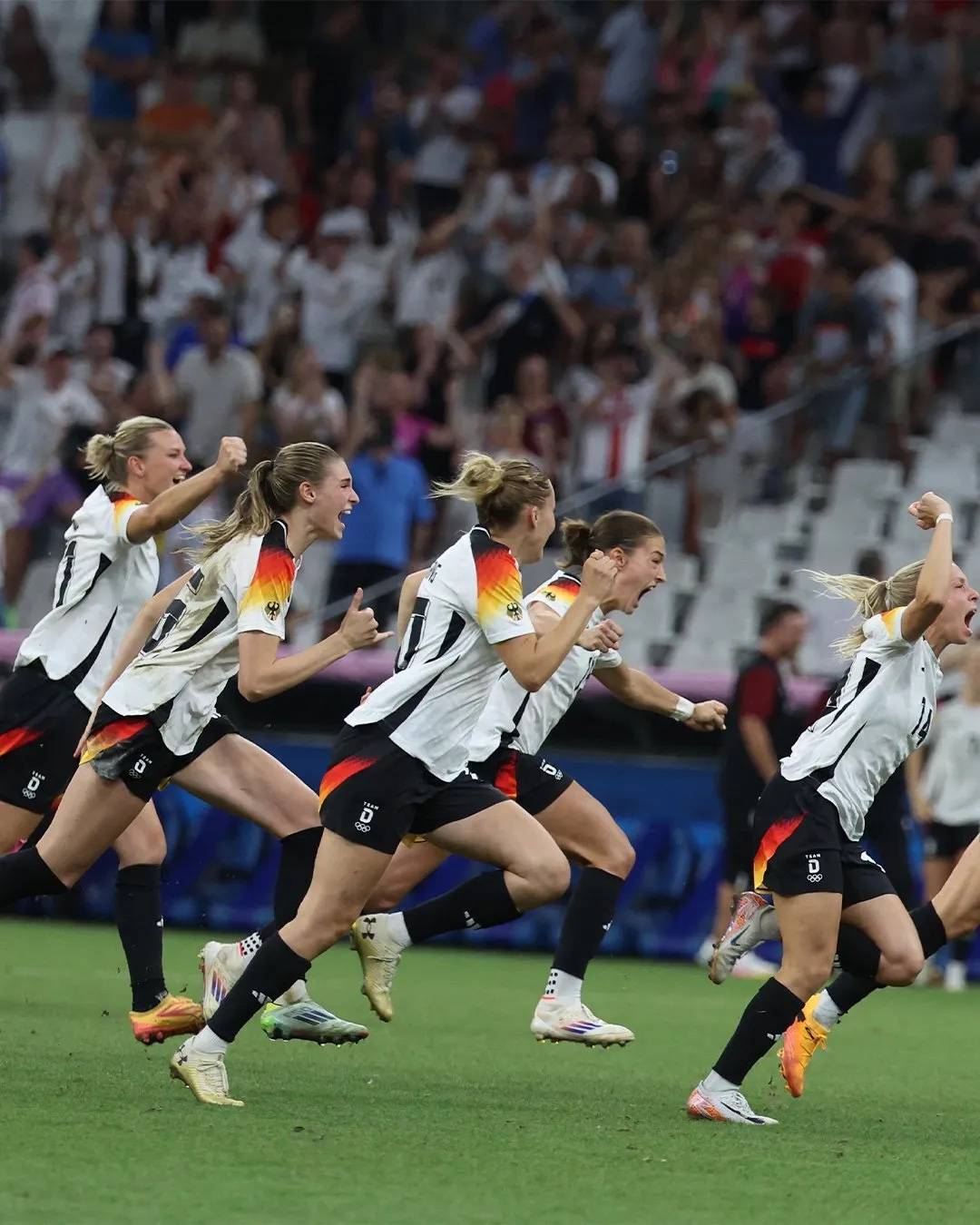 爱游戏登录-包含美国女足近期表现抢眼，获得赛场认可的词条