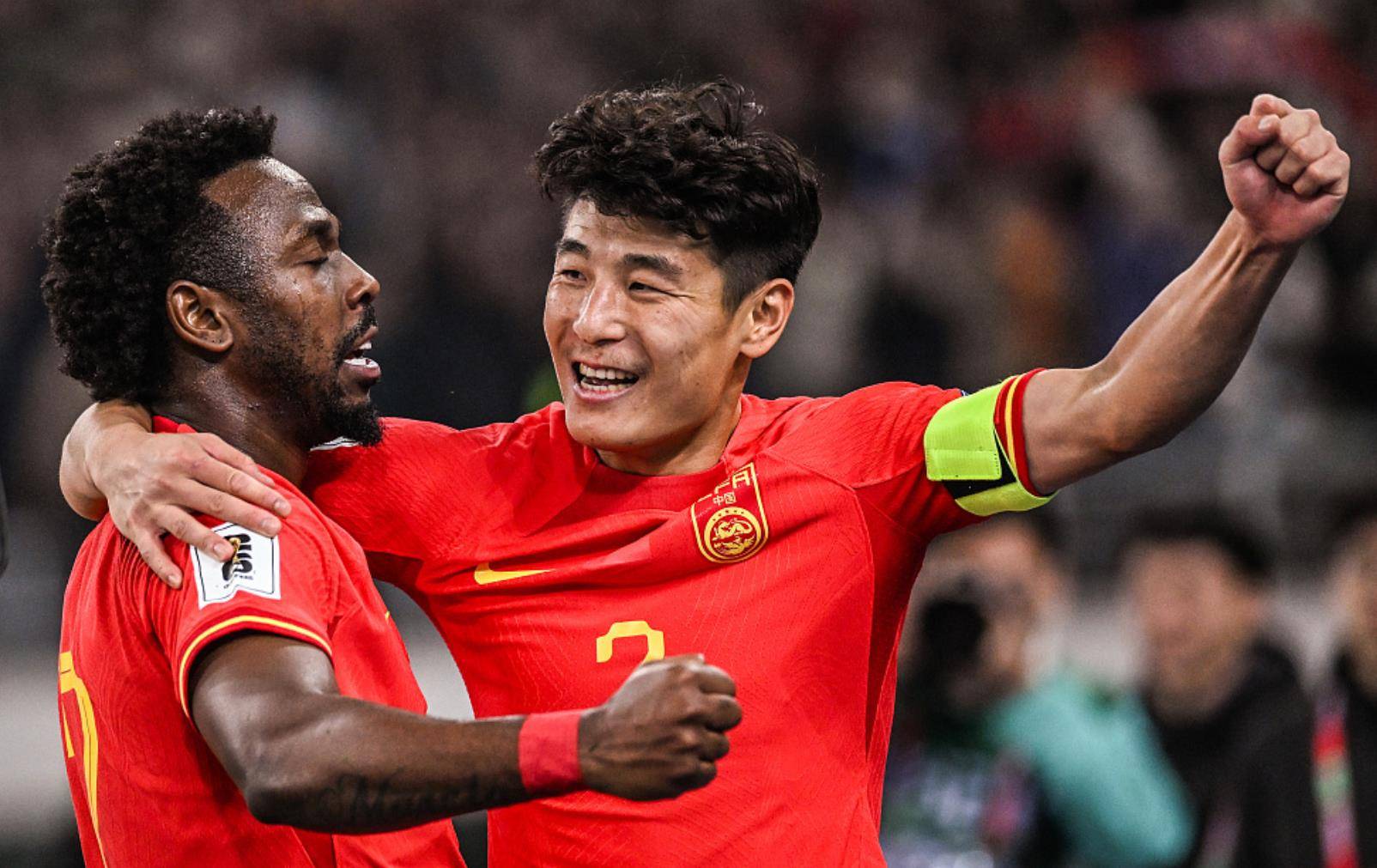 足球比赛胜者再次证明实力,令观众叹为观止,备受瞩目的简单介绍 足球比赛胜者再次证明实力,令观众叹为观止,备受瞩目的简单介绍