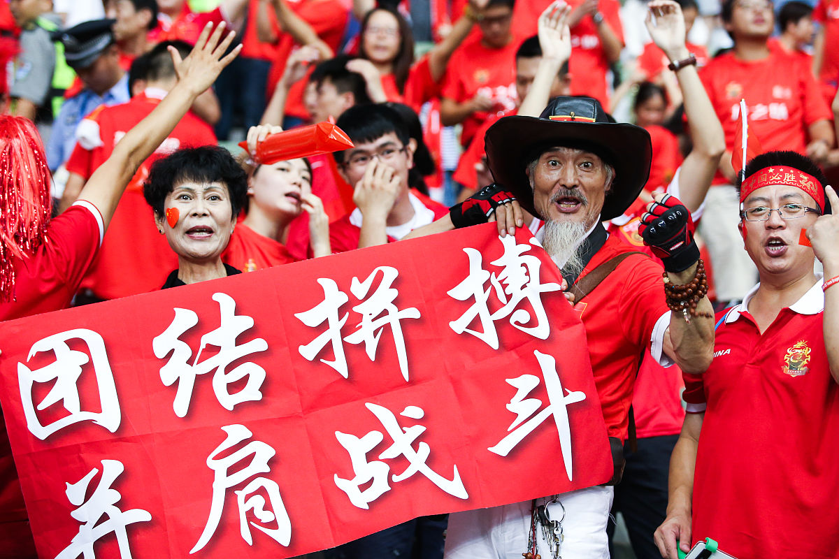 爱游戏网页版登录入口-关于击败对手，球队庆祝胜利，持续稳步前进的信息