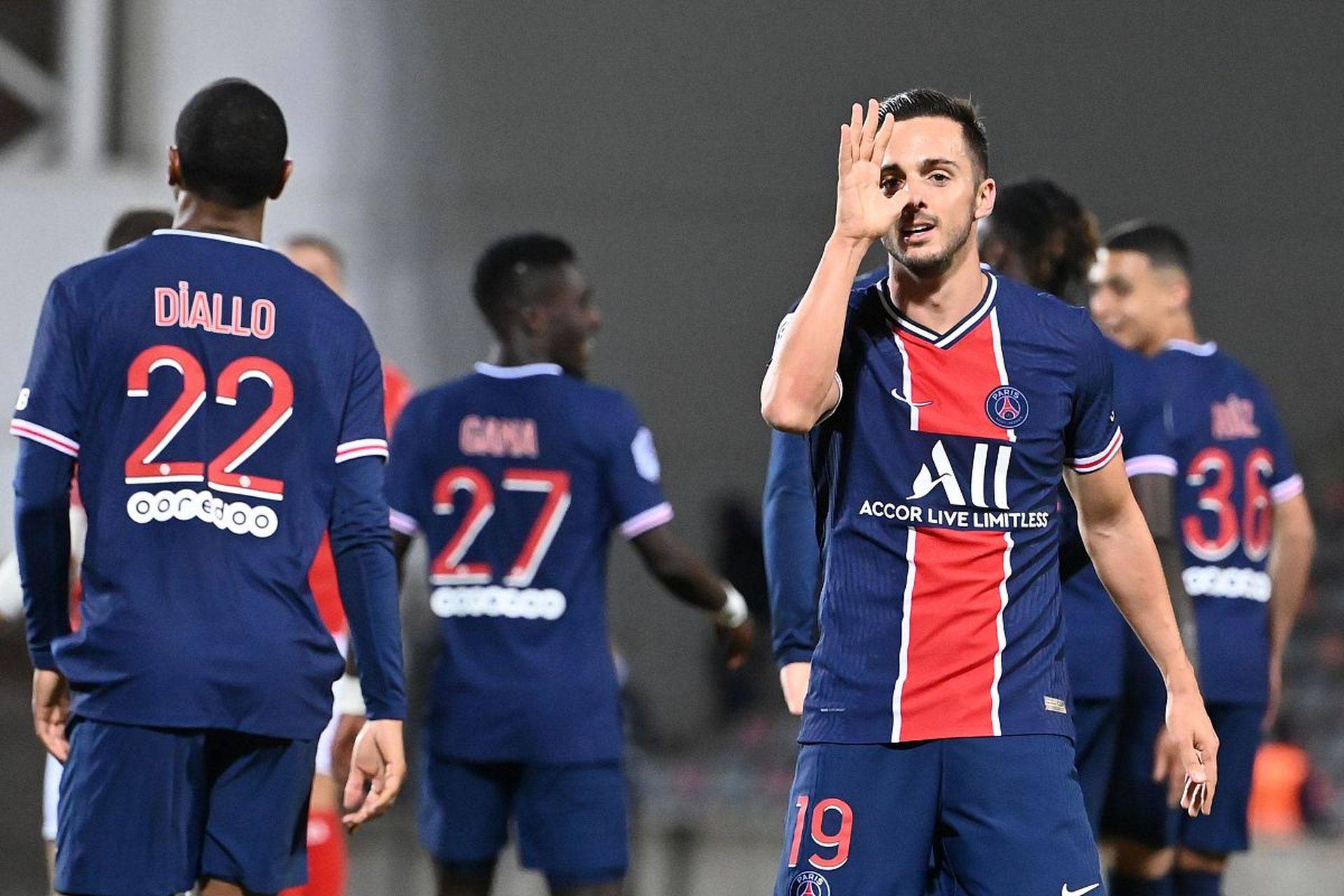 爱游戏官网-巴黎圣日耳曼在主场比赛中轻松取胜