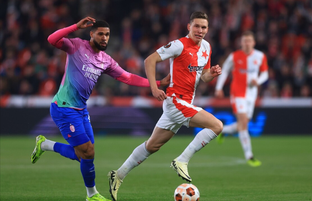 包含芬典队逆袭晋级强，实力惊人难以忽视的词条