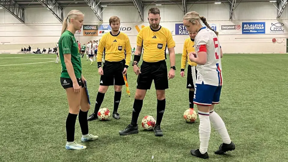 爱游戏体育下载-包含法罗群岛队在欧预赛中奋勇争先，锐不可挡的词条