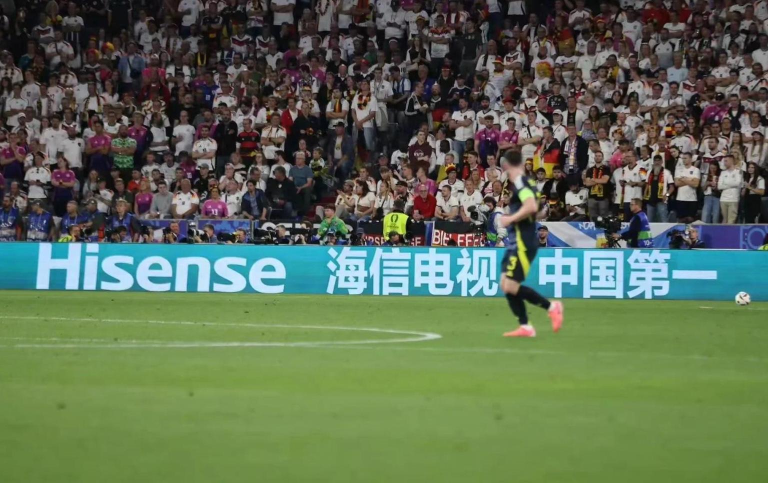 爱游戏亚洲官网-欧洲杯预选赛热度上升，球迷热血沸腾的简单介绍