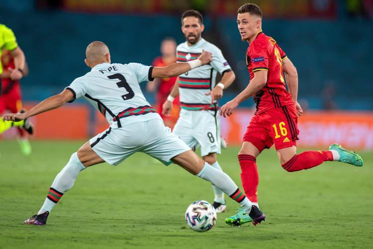 爱游戏官网-威尔士队国际球员参加欧洲杯预选赛，备战情绪高涨的简单介绍