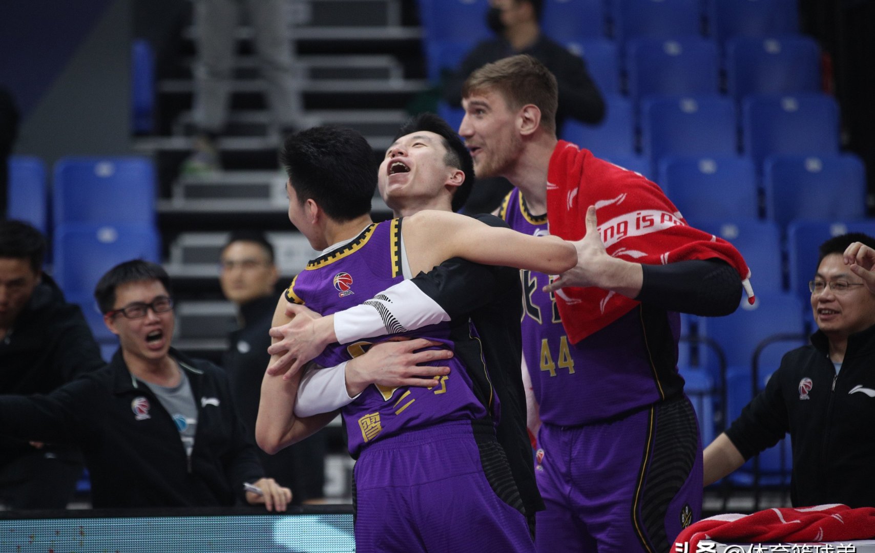 爱游戏体育链接-包含巴拉多利德年轻球员迅猛崛起，展现潜力帮助球队胜出的词条