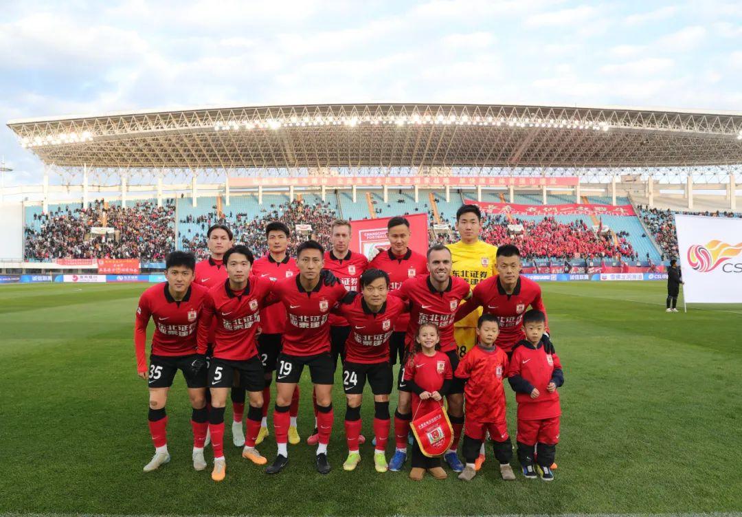 爱游戏官网网页版入口-长春亚泰客场取得关键胜利，状态持续火热