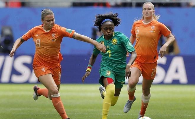 新西兰意外战胜喀麦隆，引发热议