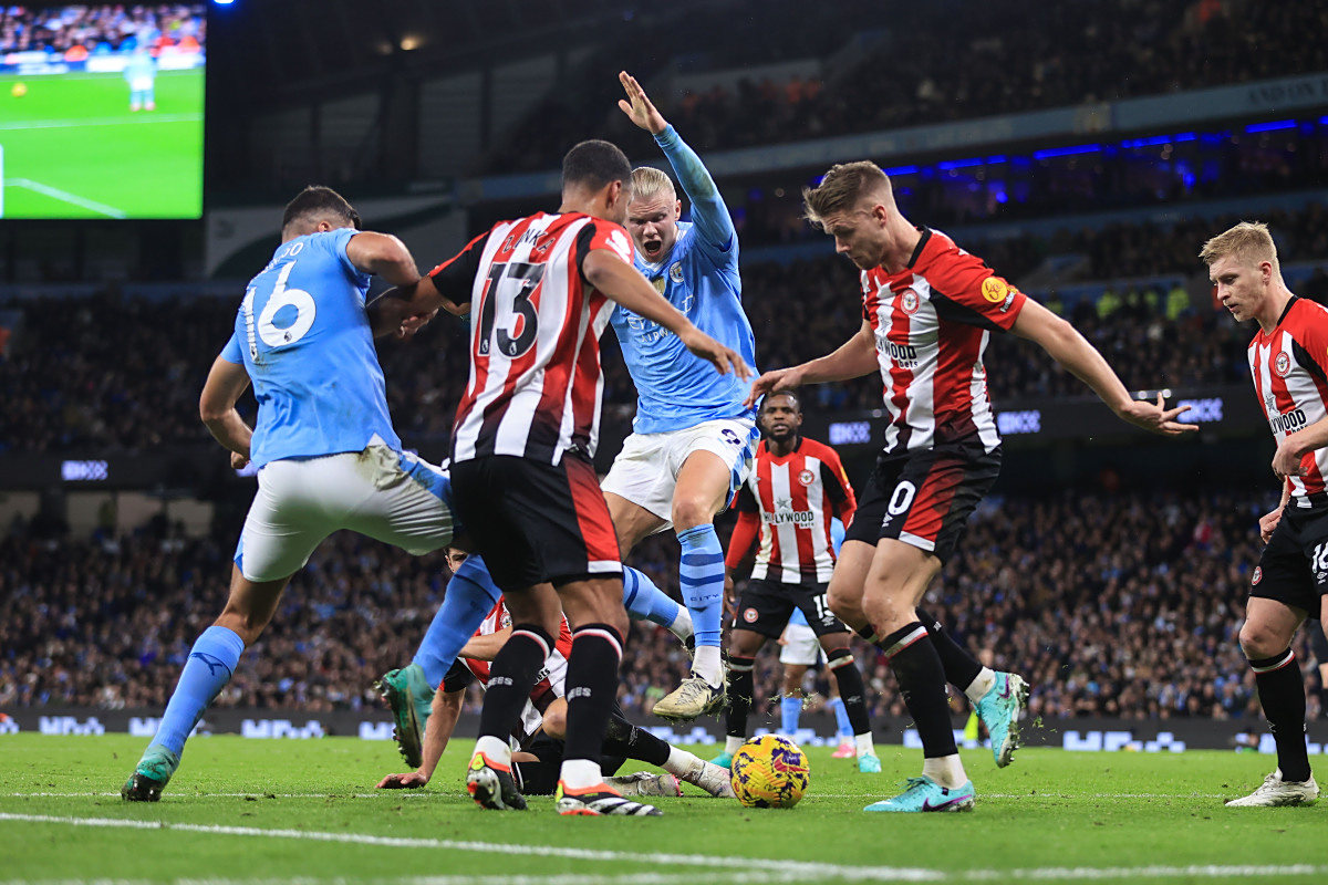 爱游戏app下载-激烈对决即将上演，球队备战精彩绝伦