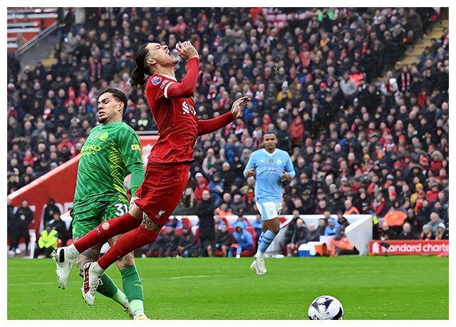 悬念迭起,豪强对决热火朝天 悬念迭起,豪强对决热火朝天