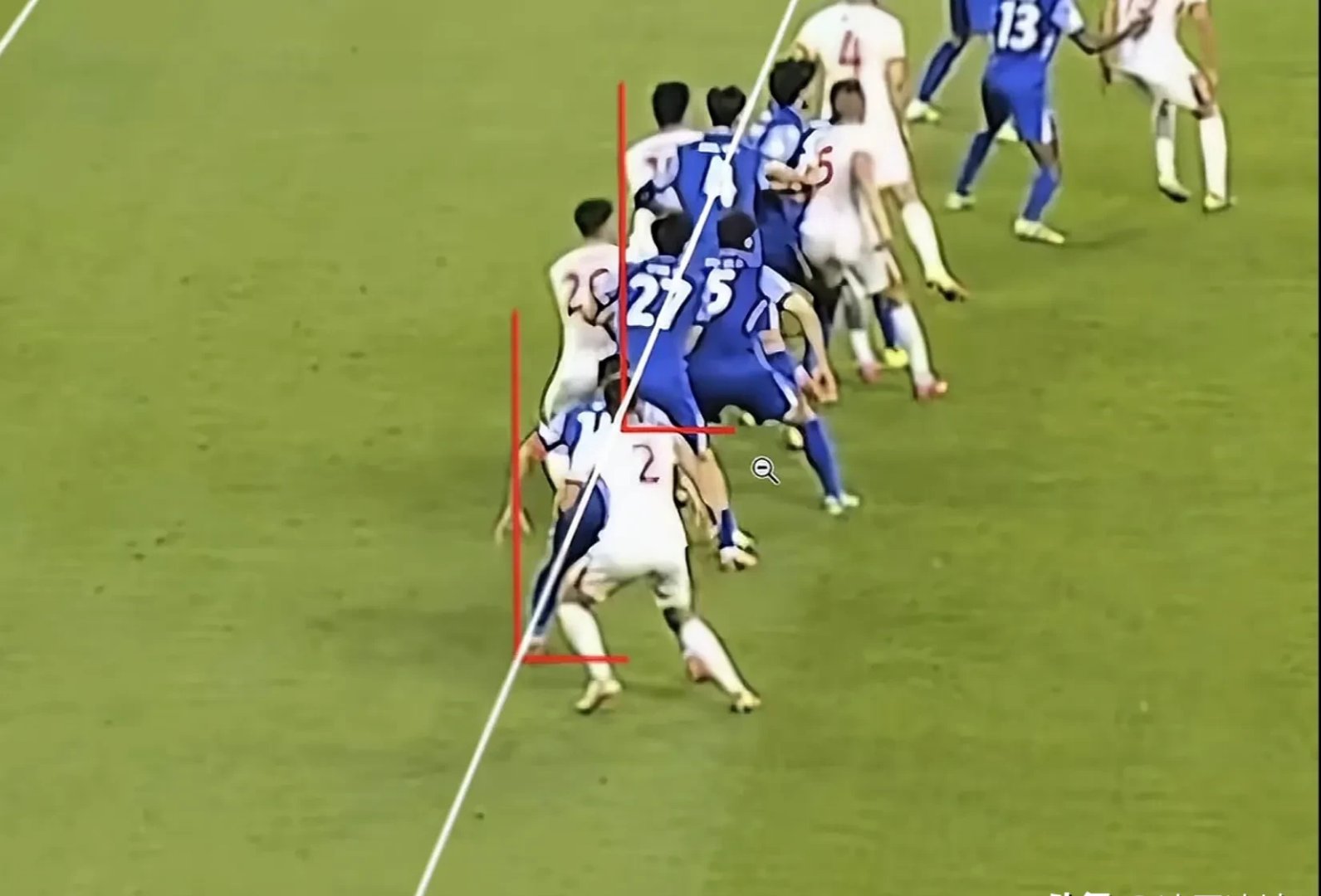 爱游戏官方登录入口-失误频频！防守犹如筛子的球队遭遇困境