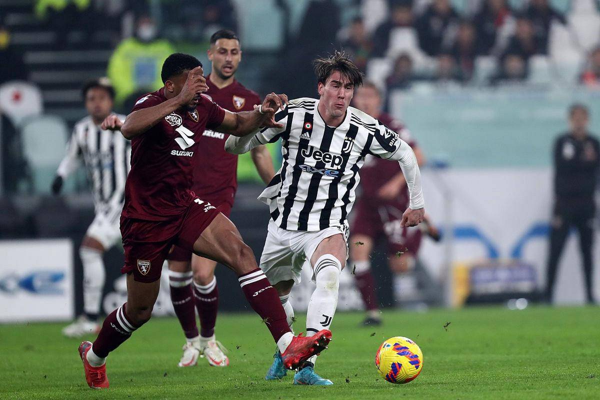 意大利队苦战平局，携手晋级国际足球半决赛