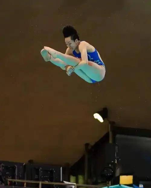 爱游戏体育链接-包含中国跳水队频频登上领奖台，包揽多项金牌的词条