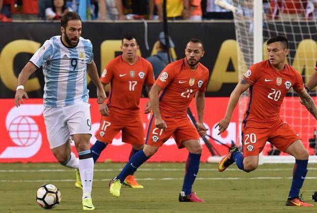 关于阿根廷队大胜智利取得下一轮的信息