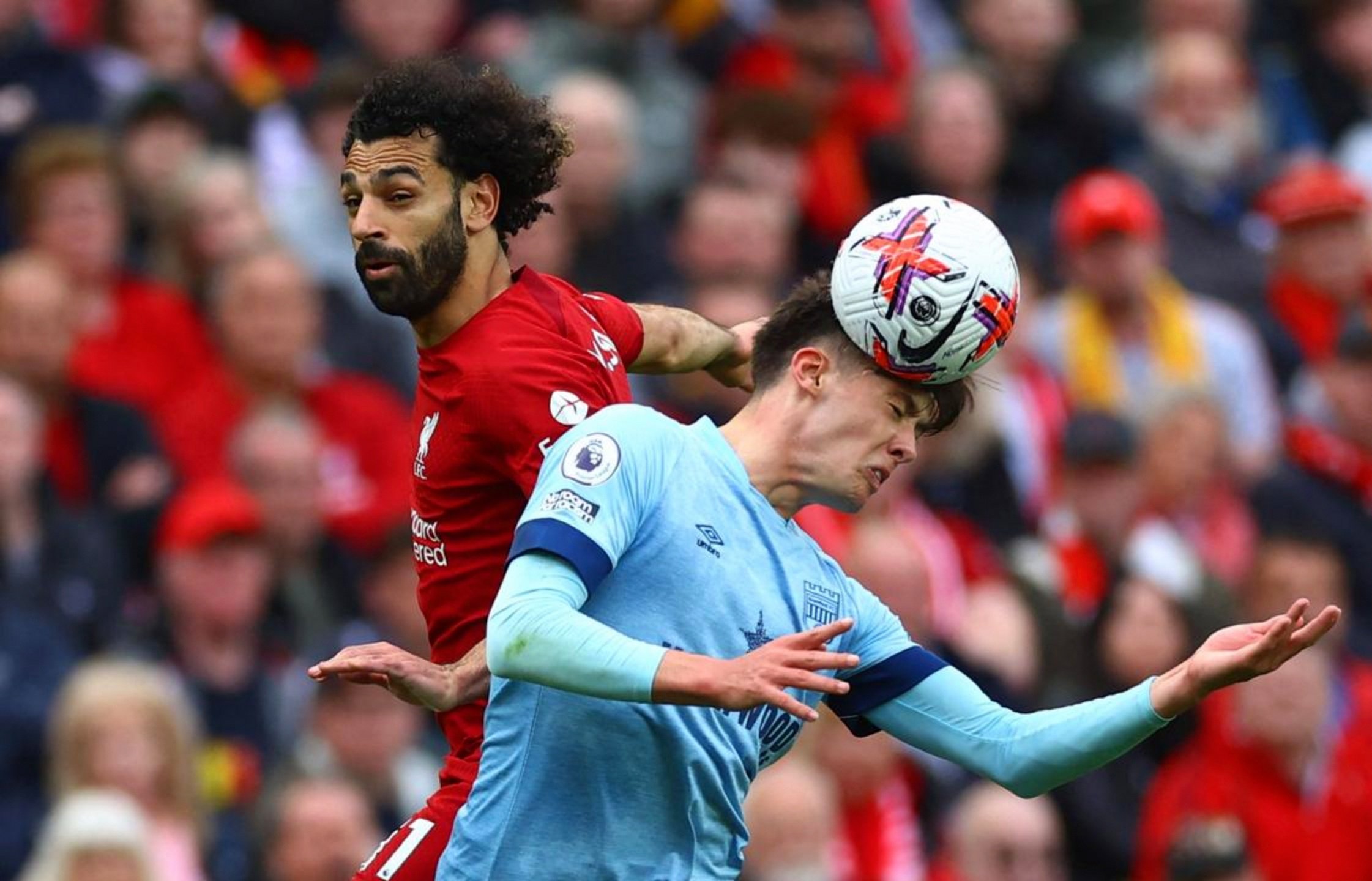 爱游戏体育地址-利物浦锋线疲软，遭遇进攻尴尬